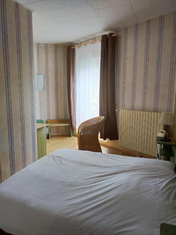 Hotel Les Alpes Allevard Δωμάτιο φωτογραφία
