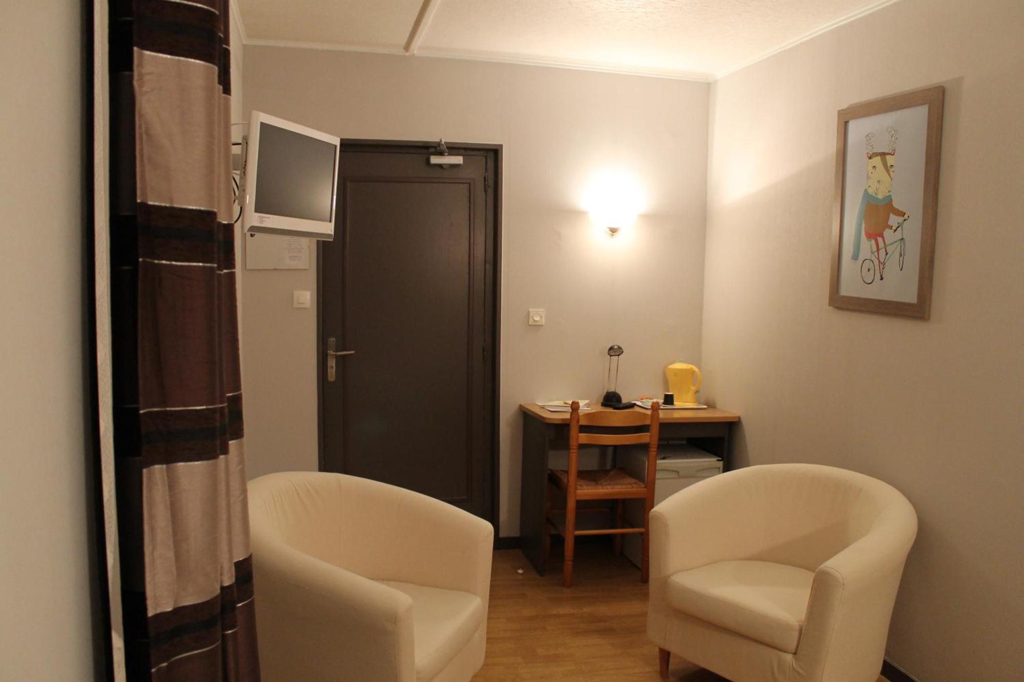 Hotel Les Alpes Allevard Δωμάτιο φωτογραφία